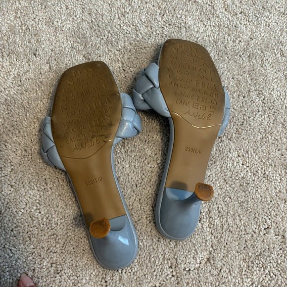 Braided slip on mule heels - Picture 2 of 3